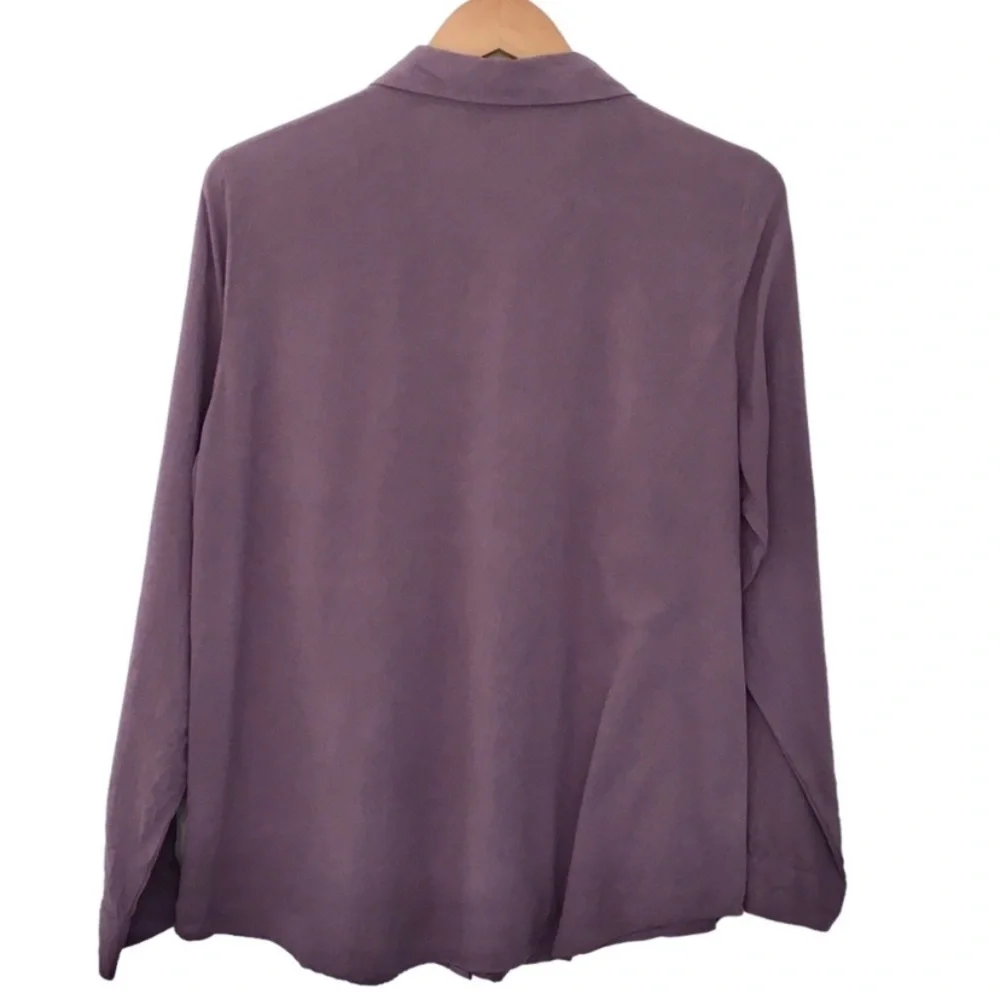 J.Jill Lavender Haze 100% Silk button down blouse sz M - Picture 4 of 8